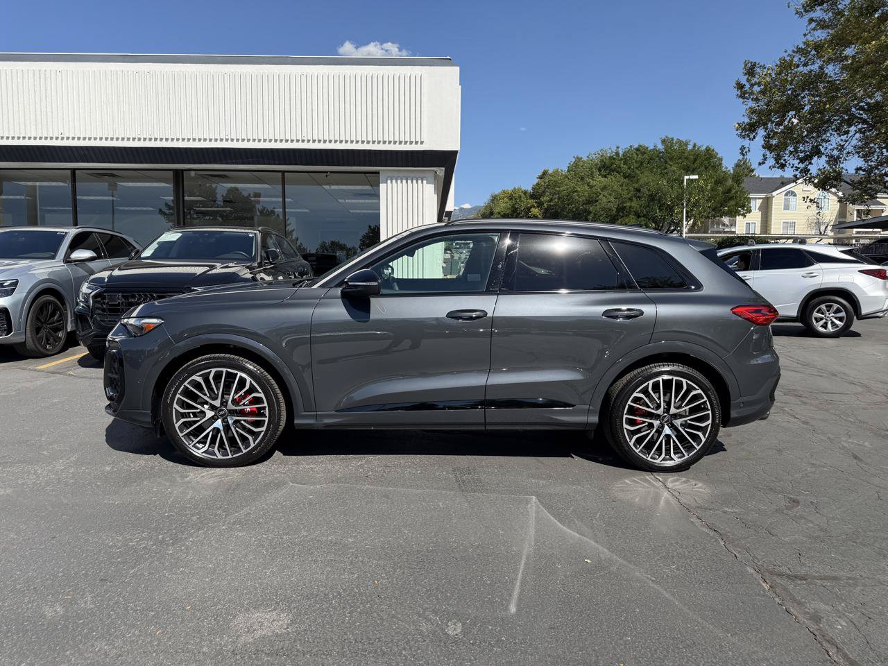 Used 2025 Audi SQ5 Premium Plus AWD/4WD image 17