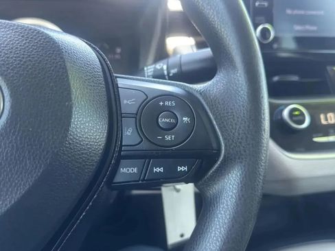 Used 2021 Toyota Corolla LE w/ Carpet Mat Package (TMS) FWD image 19