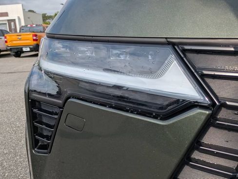 Used 2024 Lexus GX 550 w/ Accessory Package (Z1) AWD/4WD image 10