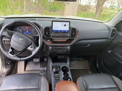 Used 2021 Ford Bronco Sport Outer Banks AWD/4WD image 4