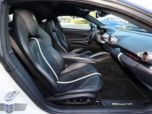Used 2020 Ferrari 812 Superfast image 16