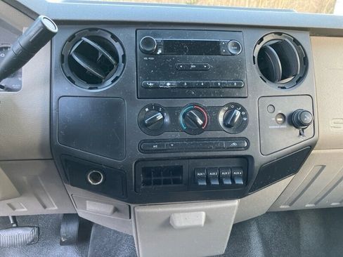 Used 2008 Ford F350 XL image 10