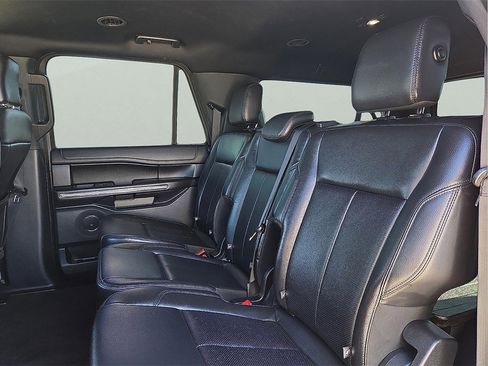 Used 2020 Ford Expedition Max XLT w/ Equipment Group 202A image 11