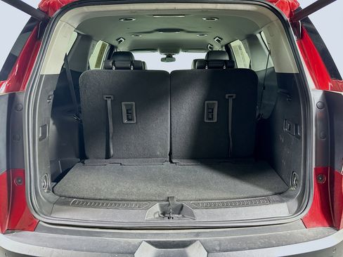 Used 2023 GMC Acadia SLT image 30