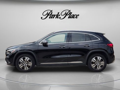 Certified 2025 Mercedes-Benz GLA 250 4MATIC image 2