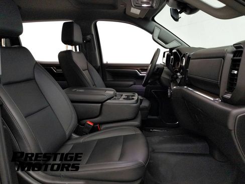 Used 2024 Chevrolet Silverado 1500 LT w/ Z71 Off-Road Package AWD/4WD image 25