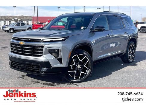 Used 2026 Chevrolet Traverse High Country image 1