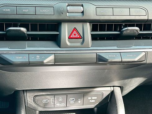 New 2025 Kia K4 GT-Line image 16