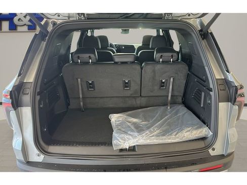 New 2026 Chevrolet Traverse LT image 18