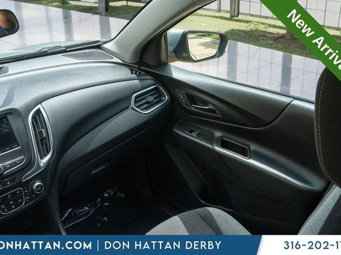 Used 2024 Chevrolet Equinox LT FWD image 14