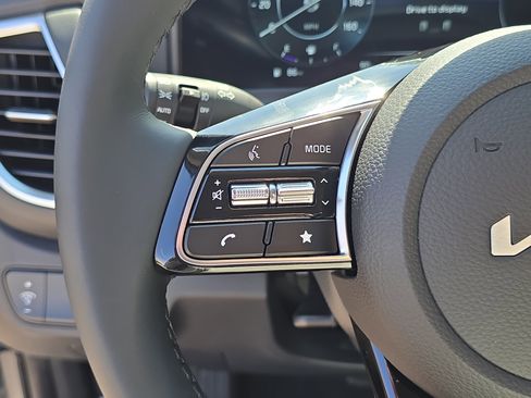 New 2026 Kia Seltos EX image 30