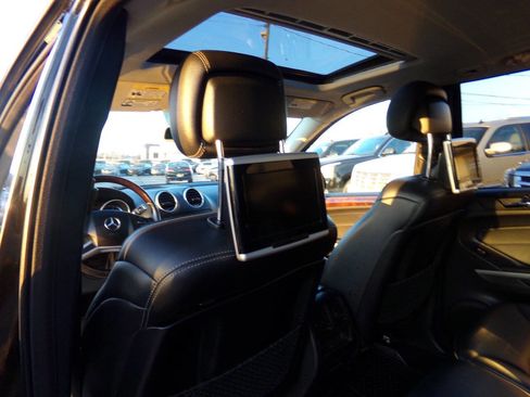 Used 2010 Mercedes-Benz GL 450 4MATIC w/ Premium 1 Pkg image 21