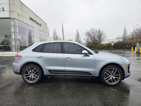 Used 2023 Porsche Macan image 8