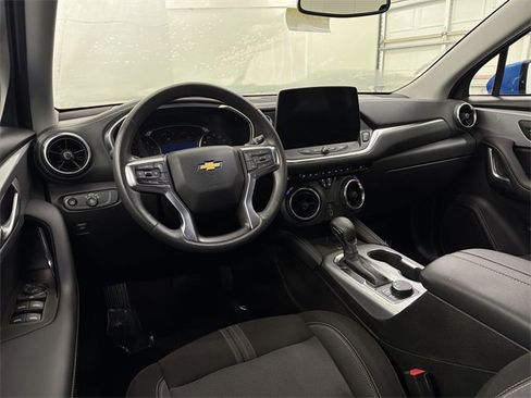 Certified 2024 Chevrolet Blazer LT w/ Convenience Package image 19