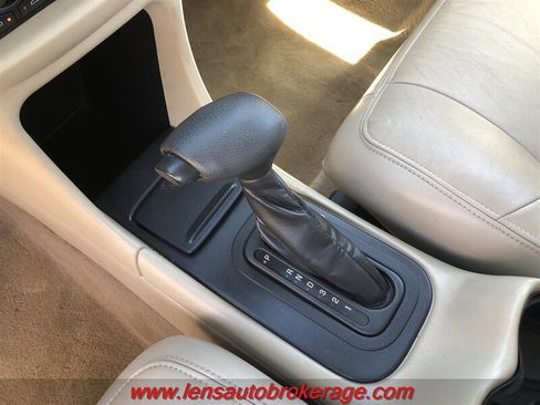 Used 2002 Chevrolet Impala LS w/ Preferred Equipment Group FWD image 15