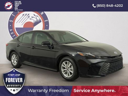 Used 2025 Toyota Camry LE FWD image 2