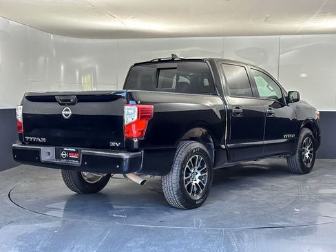 Used 2023 Nissan Titan SV RWD image 3