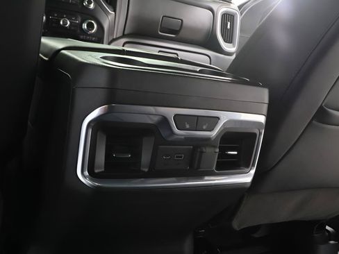 Used 2020 GMC Sierra 2500 AT4 w/ AT4 Premium Package AWD/4WD image 27