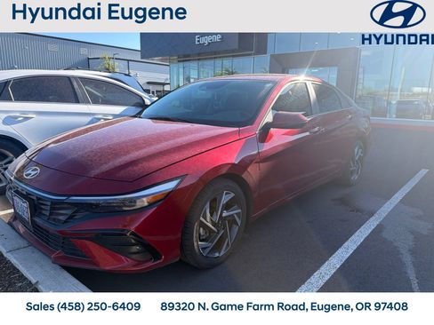 Used 2025 Hyundai Elantra Limited FWD image 6