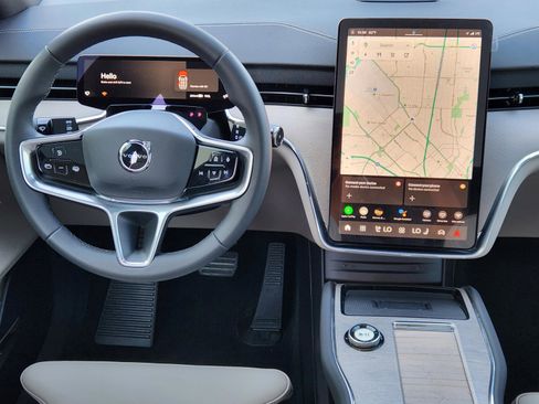 New 2025 Volvo EX90 Ultra image 23