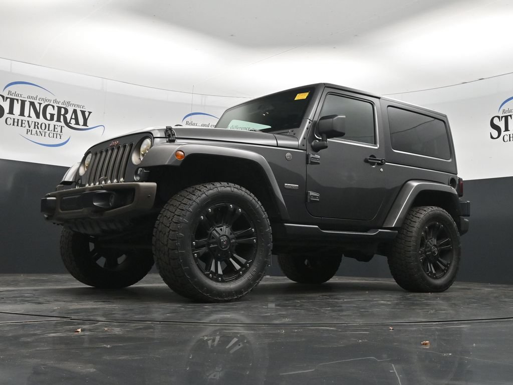 Used 2016 Jeep Wrangler Sahara AWD/4WD image 28