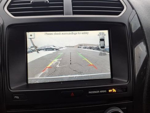 Used 2018 Ford Explorer XLT w/ Equipment Group 202A image 23