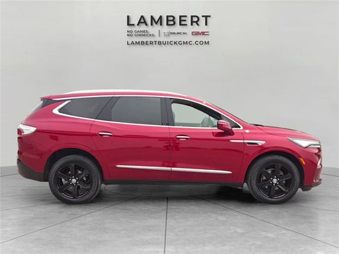 Used 2024 Buick Enclave Essence w/ Experience Buick Package AWD/4WD image 6