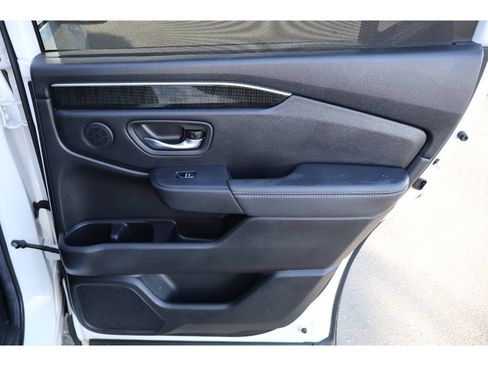 Used 2024 Honda Pilot Elite image 21