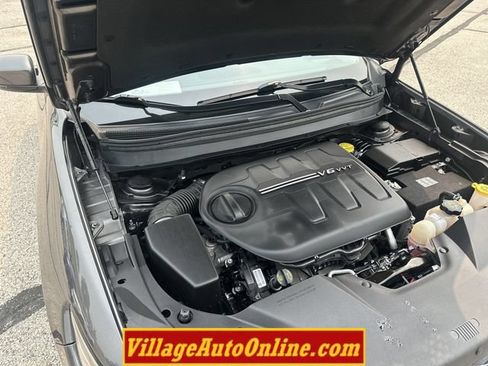 Used 2020 Jeep Cherokee Latitude Plus AWD/4WD image 39