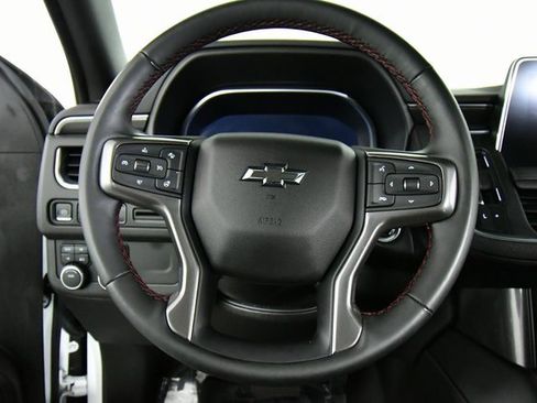 Used 2023 Chevrolet Suburban RST w/ Luxury Package image 2