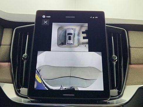 Certified 2026 Volvo XC90 B6 Plus w/ Protection Package Premier AWD/4WD image 20