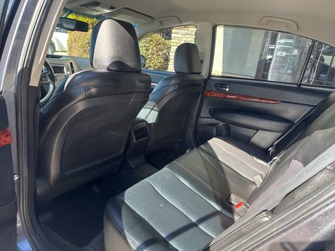 Used 2012 Subaru Legacy 2.5i Limited image 11