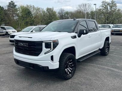 Used 2025 GMC Sierra 1500 Elevation w/ Elevation Premium Package