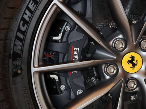 Certified 2022 Ferrari 812 GTS RWD image 21