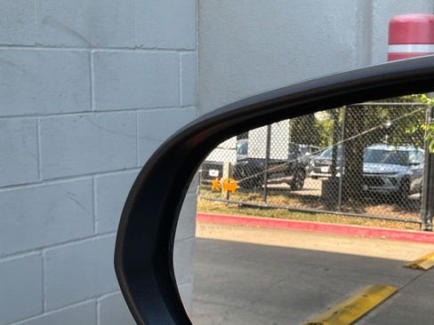 Used 2025 Buick Encore GX Preferred FWD image 18