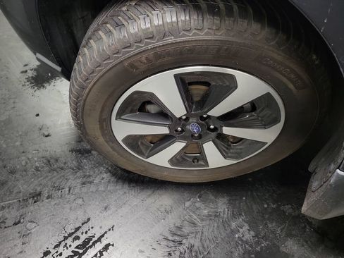 Used 2017 Subaru Forester 2.5i w/ Alloy Wheel Package AWD/4WD image 14