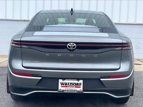 New 2026 Toyota Crown XLE image 5