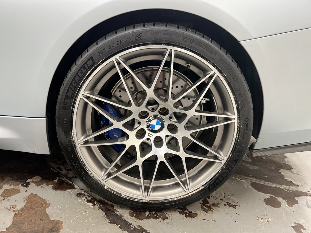 Used 2017 BMW M4 Coupe RWD image 28