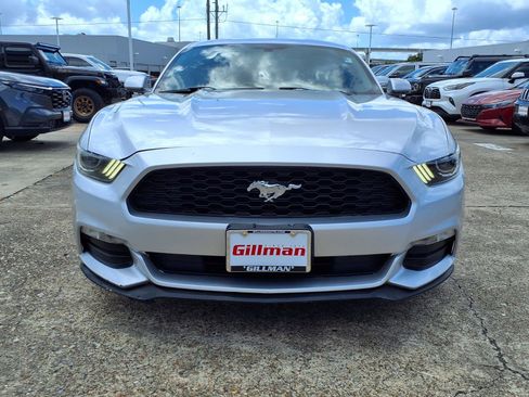 Used 2017 Ford Mustang Coupe RWD image 23