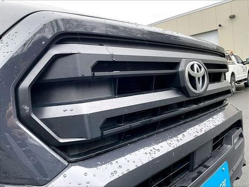Used 2025 Toyota Tacoma SR5 RWD image 31