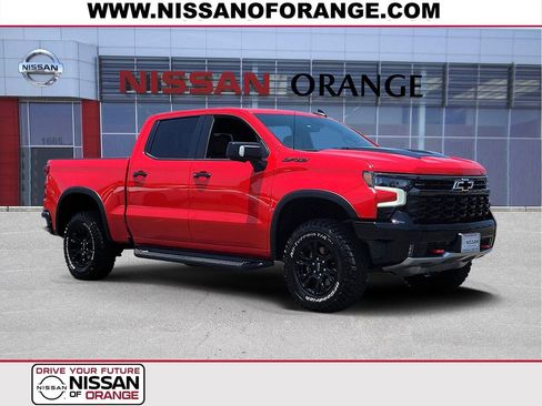 Used 2024 Chevrolet Silverado 1500 ZR2 w/ Technology Package AWD/4WD image 1