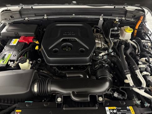 Used 2023 Jeep Wrangler Unlimited AWD/4WD image 27