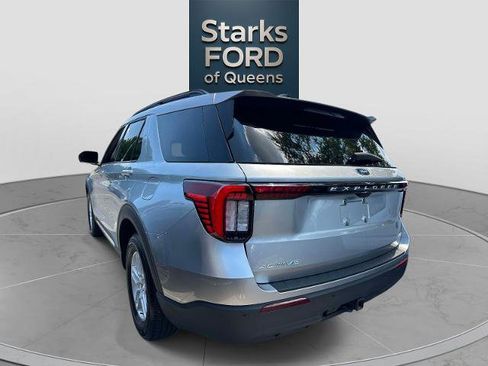 Certified 2025 Ford Explorer Active AWD/4WD image 4