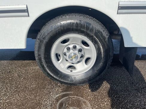 New 2026 Chevrolet Express 3500 w/ Power Convenience Package image 27