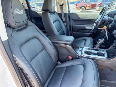 Used 2022 Chevrolet Colorado ZR2 w/ Colorado ZR2 Bison Edition AWD/4WD image 36