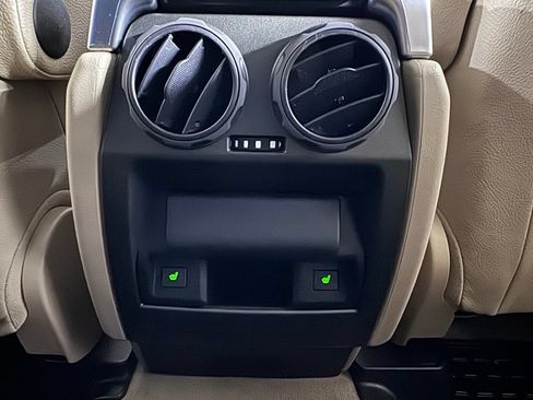 Used 2016 Land Rover LR4 HSE AWD/4WD image 25