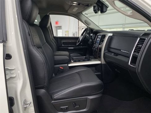 Used 2018 RAM 2500 Laramie w/ Convenience Group image 18