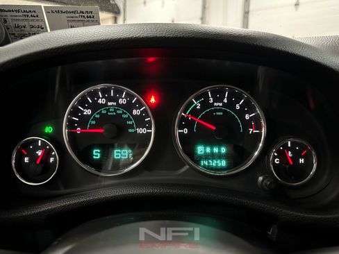 Used 2014 Jeep Wrangler Unlimited Sport w/ Connectivity Group AWD/4WD image 26