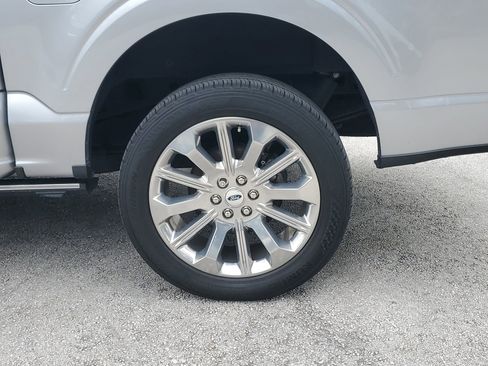 Used 2021 Ford F150 Limited image 7