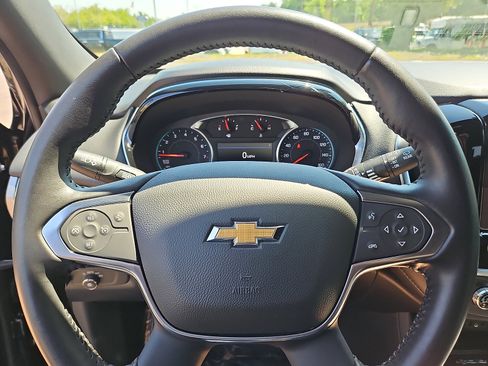 Used 2022 Chevrolet Traverse LT AWD/4WD image 18